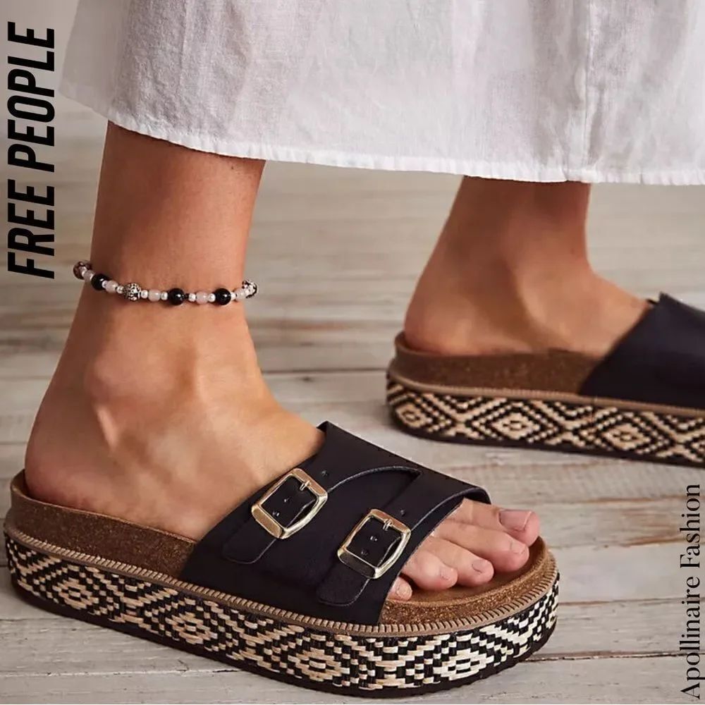 FREE PEOPLE CARAVELLE PLATFORM SLIDE SANDALS IN BLACK SIZE 39 NEW